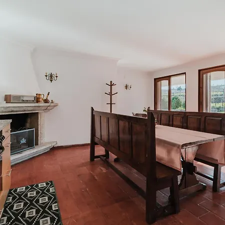 Quinta Regadas Villa *