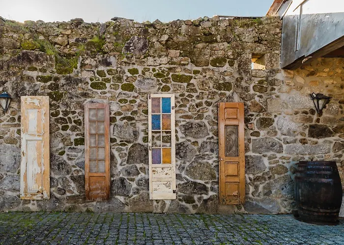 Quinta Regadas Villa *